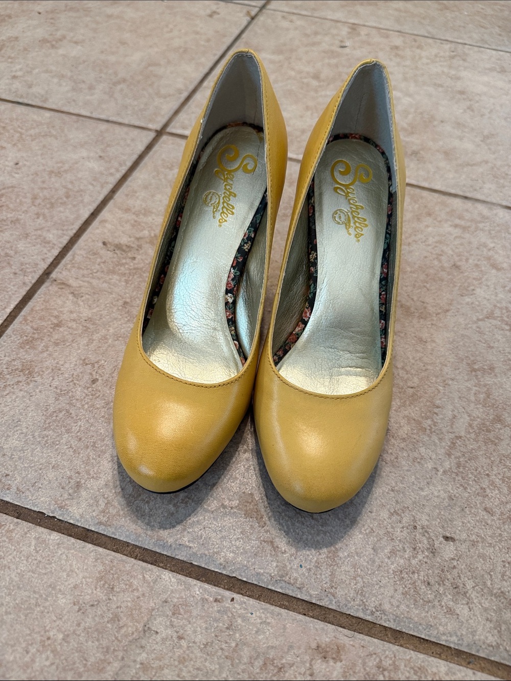 Seychelles Mustard Yellow Round-Toe Pumps